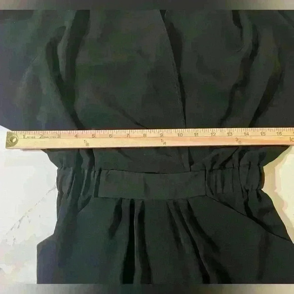 ASOS wrap neck cinched waist dress with pockets. Size 4 - Picture 6 of 9